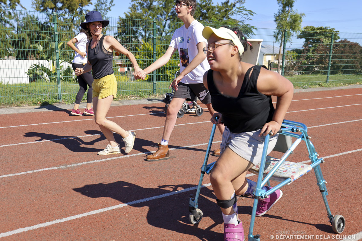 Héritage des jeux le 200m pour les porteurs d'handicap