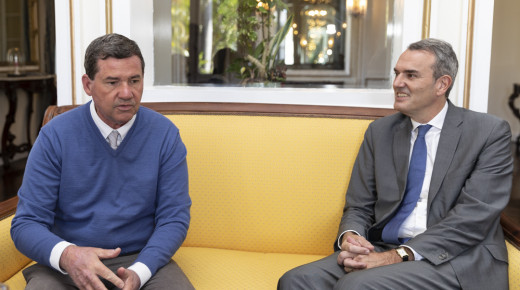 Emmanuel COHET Ambassadeur de France à l'île Maurice reçu par le Vice-Président du Conseil Départemental Daniel GONTHIER