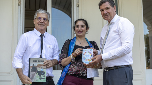 Luis Vieira, président du Rotary Club Saint-Denis Bourbon, Shelly Oukabay dirigeante du Rotary International et Daniel Gonthier Vice-Président du Conseil départemental