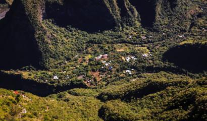 vue d'en haut du village de grand bassin