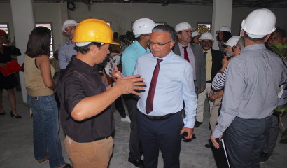 Le président en visite sur le chantier