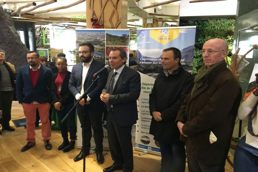 Discours de Serge Hoareau dans les locaux de l'antenne de Paris