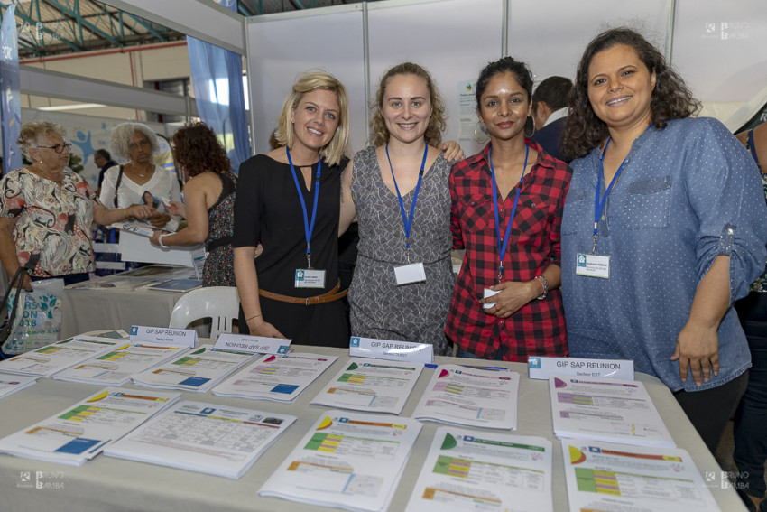 L’équipe du GIP-SAP avec Sarah Psychologue, Elodie infirmière, Perrine infirmière et Stéphanie la directrice du service