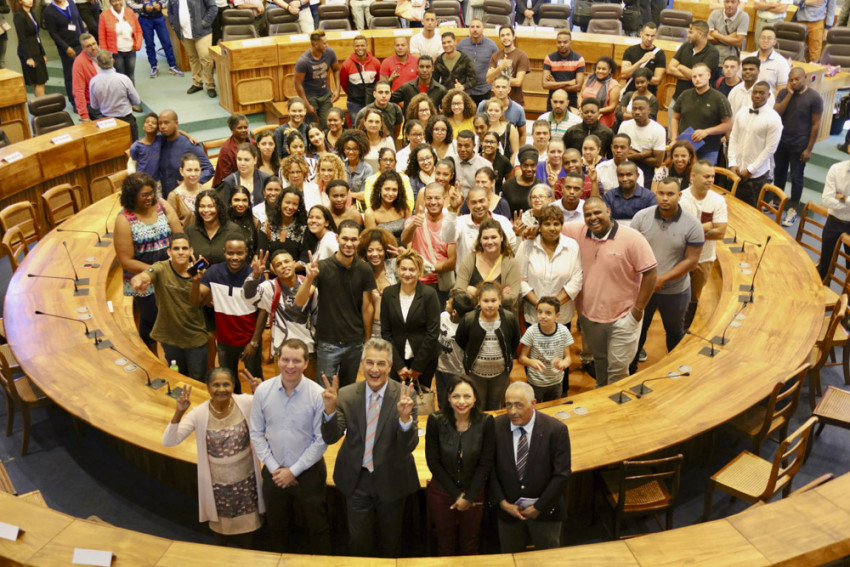 photo de groupe dans l'hémicycle