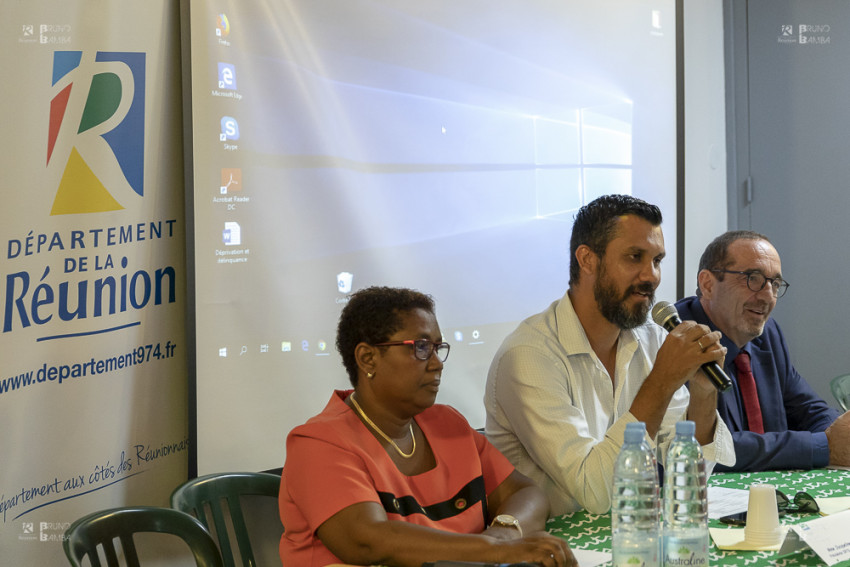 Sylvie CLOTAGATILDE responsable des formations diplomantes de l'IRTS, Laurent MORIN Directeur Enfance et famille au Conseil départemental et Etienne DEMARLE directeur territorial de la protection judiciaire de la jeunesse (PJJ) du Ministère de la Justice