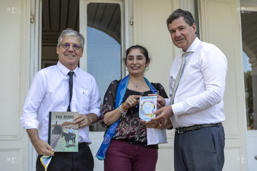 Luis Vieira, président du Rotary Club Saint-Denis Bourbon, Shelly Oukabay dirigeante du Rotary International et Daniel Gonthier Vice-Président du Conseil départemental