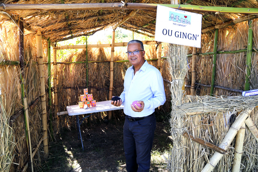 Cyrille MELCHIOR  visite les stands