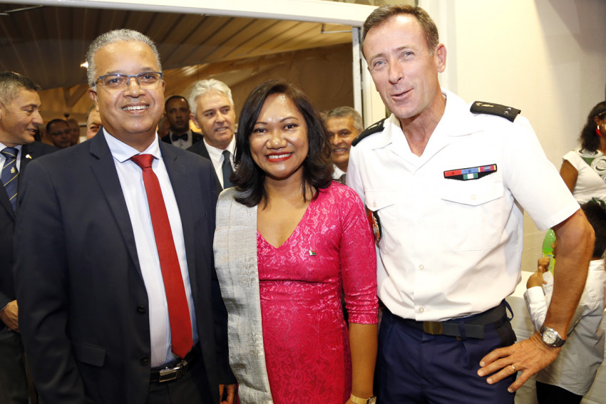 Cyrille Melchior, Président du Conseil Départemental, Mialy ANDRIANIVO, consule de Madagascar et le Général Xavier DUCEPT, Commandant de la gendarmerie de La Réunion