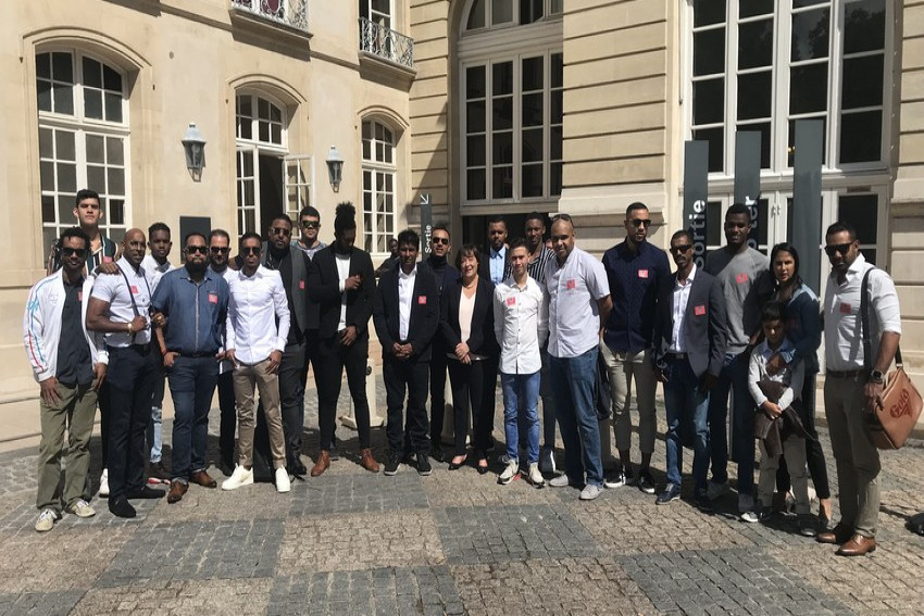 groupe en visite au Sénat