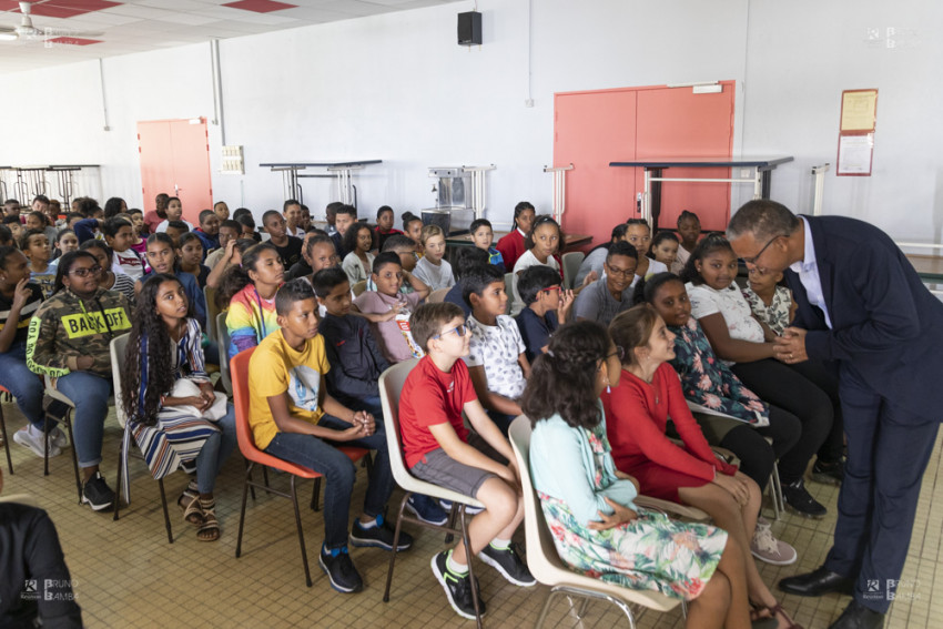 Le Président Cyrille Melchior a souhaité la bienvenue aux nouveaux collégiens de 6ème du collège Antoine Soubou lors de la rentrée des classes 2019