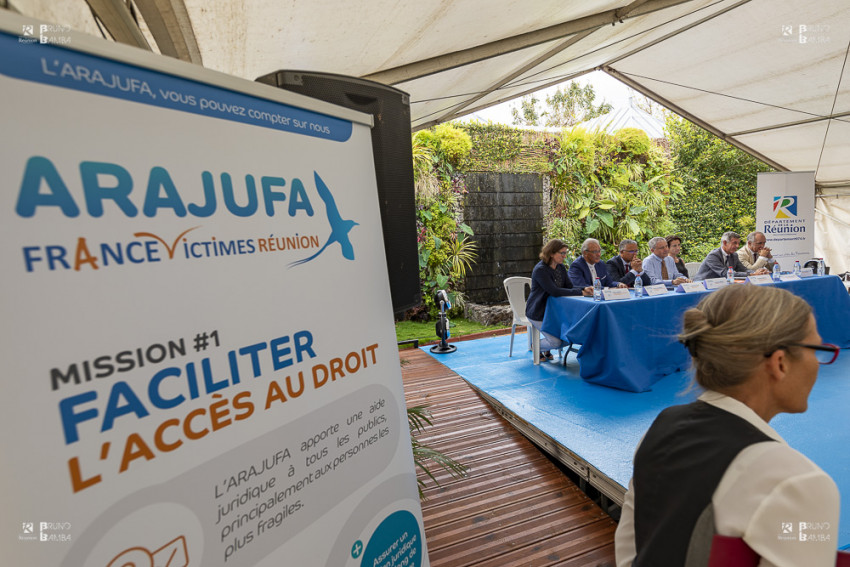 L'association Réunionnaise d'Aide Juridique aux Familles, l'ARAJUFA existe depuis 50 ans.