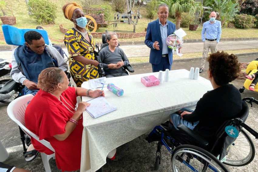 Un colis gourmand pour les personnes handicapées - Site officiel