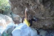 Oriane Bertone sur une falaise
