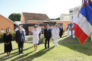 les officiels rendent hommage aux victimes des persécutions racistes et antisémites et des crimes contre l'humanité