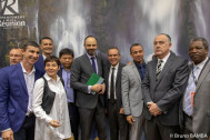 le Village Réunion a été officiellement inauguré par le vice-Président du Département délégué à l’Agriculture, le Premier Ministre, les Ministres des Outre-mer et de l'Agriculture, ainsi que les différents partenaires et politiques réunionnais