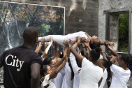 La section danse du collège Bourbon participe à ce magnifique spectacle.